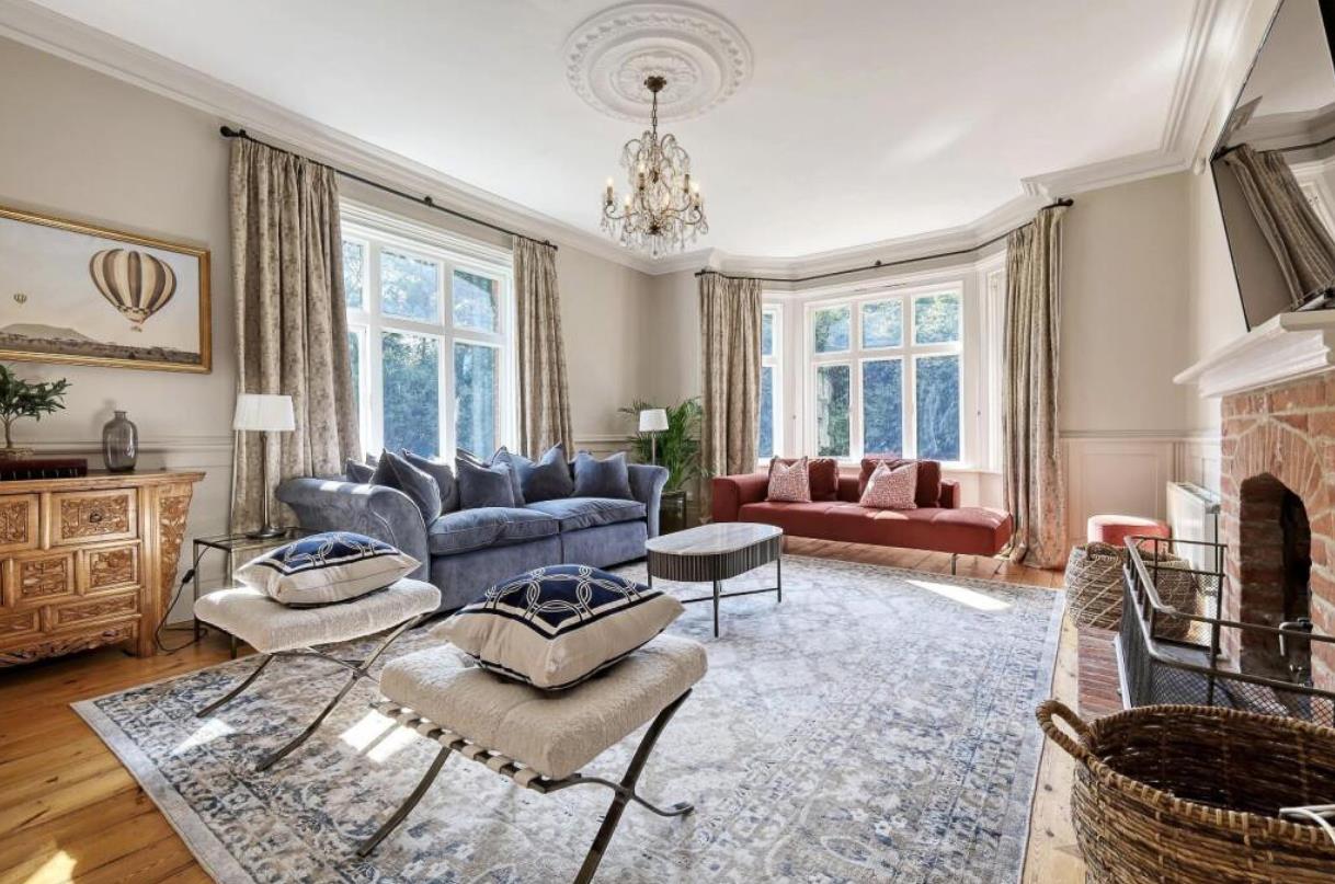 9 bed property in Low Street, Woodbridge